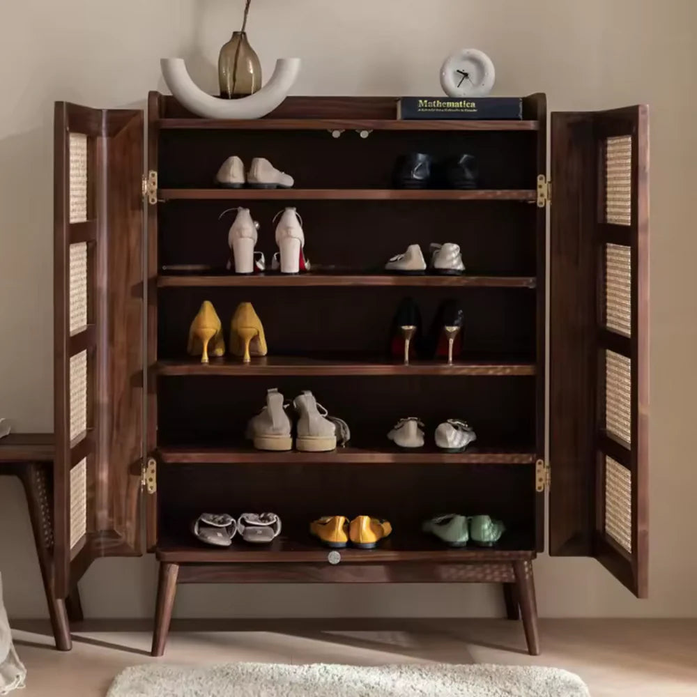 Zapatero japonés macizo con puertas de mimbre
